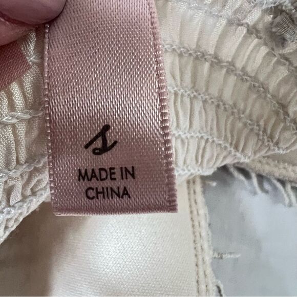 Willow & Root Cream Lace Bandeau with Scalloped Trim Smocked Back SZ S - Picture 9 of 9